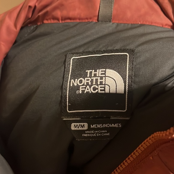 The North Face Puff 700 Fill Down Red Men’s Medium Jacket - Picture 11 of 12